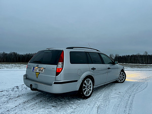 Ford Mondeo MK3 2.0TDCI 85KW 06.a (5 foto / 13)