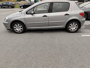 Peugeot 307 (6 foto / 9)