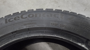 Шины 235/45/R17 (3 фото из 6)