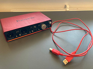 Focusrite Scarlett 2i4 (2nd Gen) USB Audio (1 foto / 1)