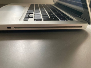 MacBook Pro (13-дюймовый, середина 2012) (7 фото из 7)