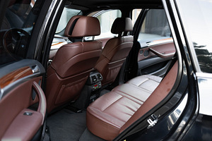BMW X5 Sportpakett Shadowline Individual 3.0 210kW (11 foto / 15)
