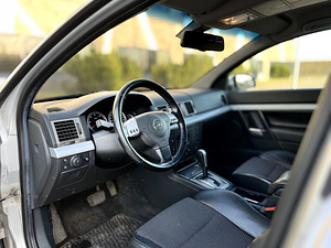 Opel Signum 3.0 130kW 2003 Diisel automaat (7 foto / 15)