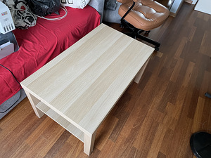 Журнальный стол IKEA (3 фото из 3)