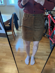 Tommy Hilfiger Skirt 38 FREE (3 foto / 4)