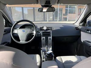Volvo s40 2.4 103kW (5 foto / 12)