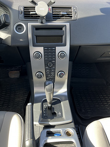Volvo s40 2.4 103kW (7 foto / 12)