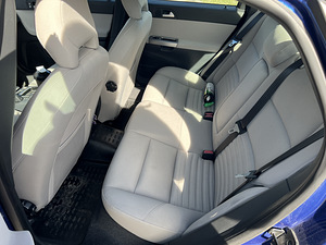 Volvo s40 2.4 103kW (10 foto / 12)