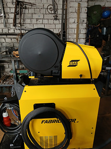ESAB Fabricator EM 501i (1 foto / 10)