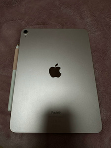 iPad Air (5th Generation) Wi-Fi (2022) (3 foto / 7)