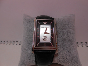 Наручные часы Armani
