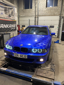 M:V BMW 530d (15 фото из 15)