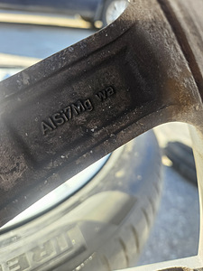 Audi veljed r18 5x112 (10 foto / 10)