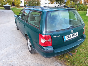 Volkswagen Passat (5 foto / 8)