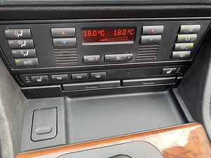 BMW Е39 525D 2002 (9 фото из 10)