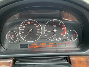 BMW Е39 525D 2002 (10 фото из 10)