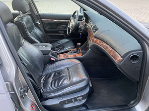 BMW 528i 142kW 1997 (9 фото из 11)