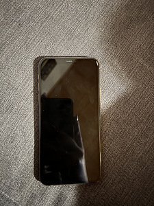 iPhone 11 про макс 64 ГБ (2 фото из 6)