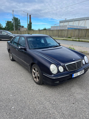 1999 Mercedes E220 CDI