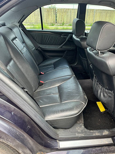 1999 Mercedes E220 CDI (10 foto / 12)