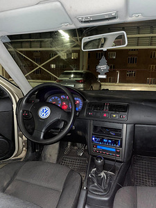 Продам Volkswagen Bora (1 фото из 3)