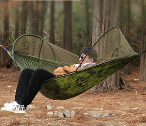 Hammok 260 x 140cm must punane, (7 foto / 10)
