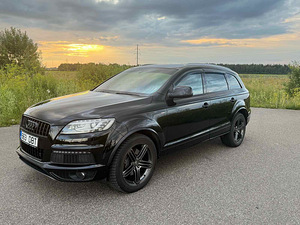 Audi Q7 2015 (2 фото из 12)