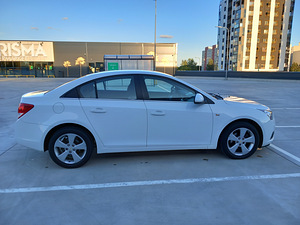 Chevrolet cruze (3 foto / 13)