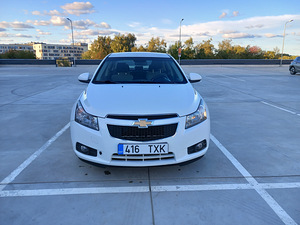 Chevrolet cruze (6 foto / 13)