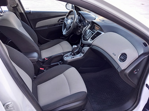 Chevrolet cruze (12 foto / 13)