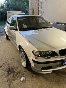 BMW e46 330i (1 foto / 9)