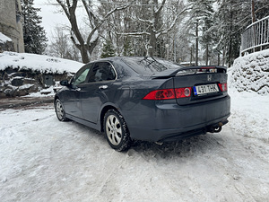 Honda Accord (10 foto / 11)