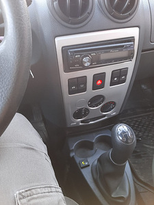 Продам Logan Dacia (4 фото из 5)