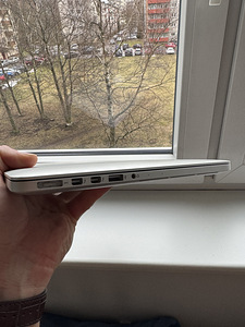 Apple Macbook Pro 13 (7 foto / 10)