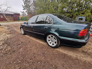 Продажа BMW E39, 528 БЕНЗИН РУЧНАЯ (5 фото из 8)