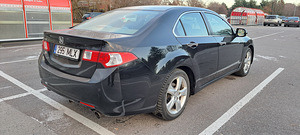Honda Accord 2.0 115kW (5 foto / 15)