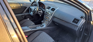 Toyota Avensis 2.0 112kW (8 foto / 10)