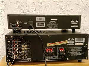 Pioneer VSX-409 a/v ресивер и Pioneer PD 107 CD плеер (3 фото из 3)
