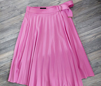 Розовая юбка Mohito 40