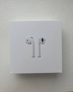 Airpods Gen 2 kõrvaklapid + ümbris (2 foto / 4)