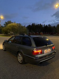 BMW 530D M-PAKETT (5 foto / 9)