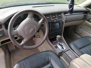 Vahetada Audi A8 d2 quattro Facelift diisel 2,5 132kw (5 foto / 13)