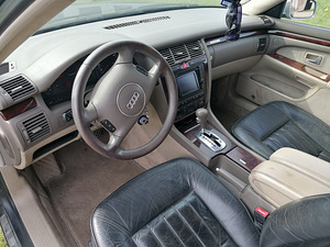 Vahetada Audi A8 d2 quattro Facelift diisel 2,5 132kw (8 foto / 13)