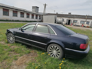Vahetada Audi A8 d2 quattro Facelift diisel 2,5 132kw (10 foto / 13)