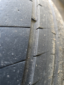 R19 5 X 112 et 50 Оригинальные Pretoria / 235/35/19 Goodyear (8 фото из 10)