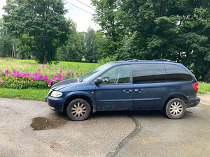 Chrysler Voyager 2.5D (3 фото из 5)