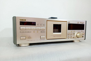 Tekk Teac V-8000S korras uus Jaapanist (2 foto / 10)