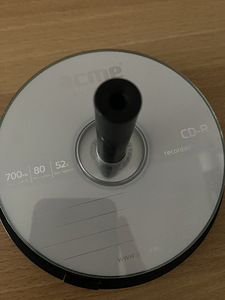 11 Dvd+R, 13 cd-r (2 foto / 2)