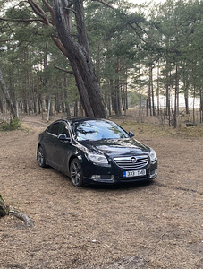 Opel Insignia 2011 (1 foto / 7)