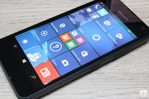 Lumia 550 Microsoft Windows 10 (2 foto / 3)